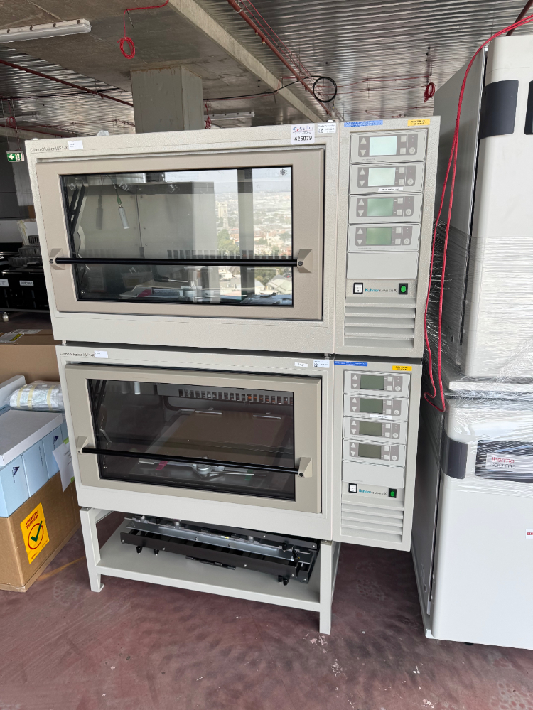 Image of Kuhner Climo-Shaker ISF1-X Double Stack Incubator Shaker